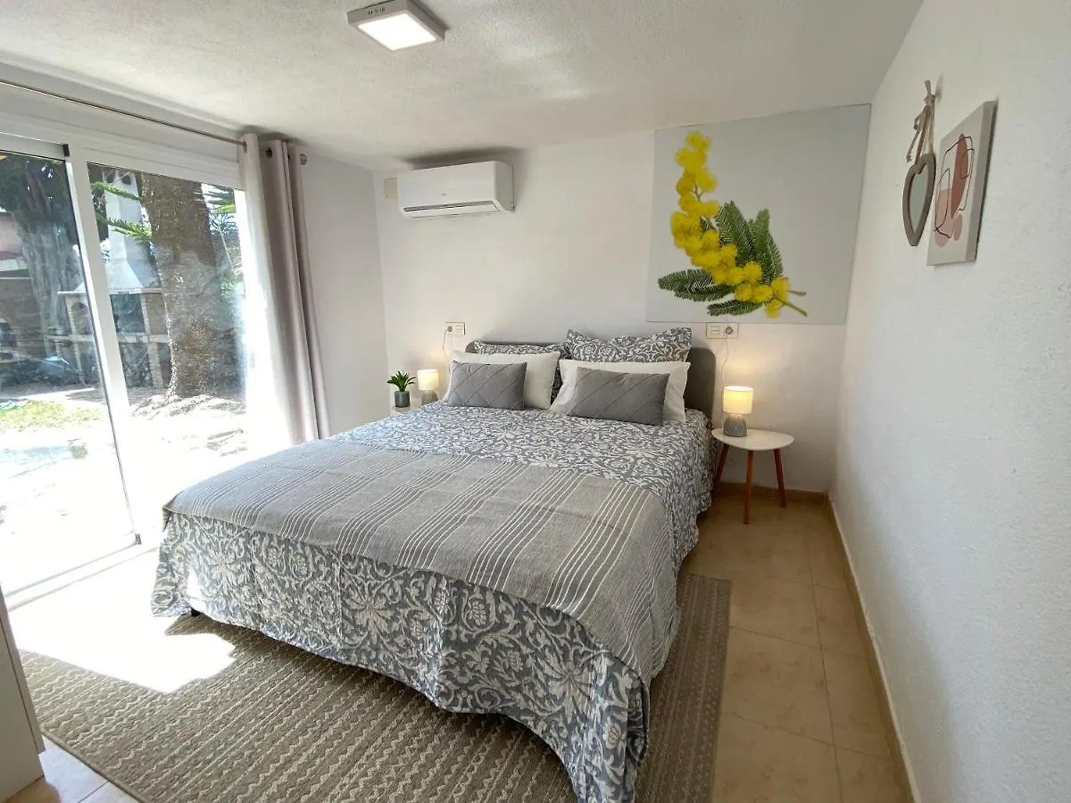 Private Pool & Garden - Walk To Beach & Marbella
