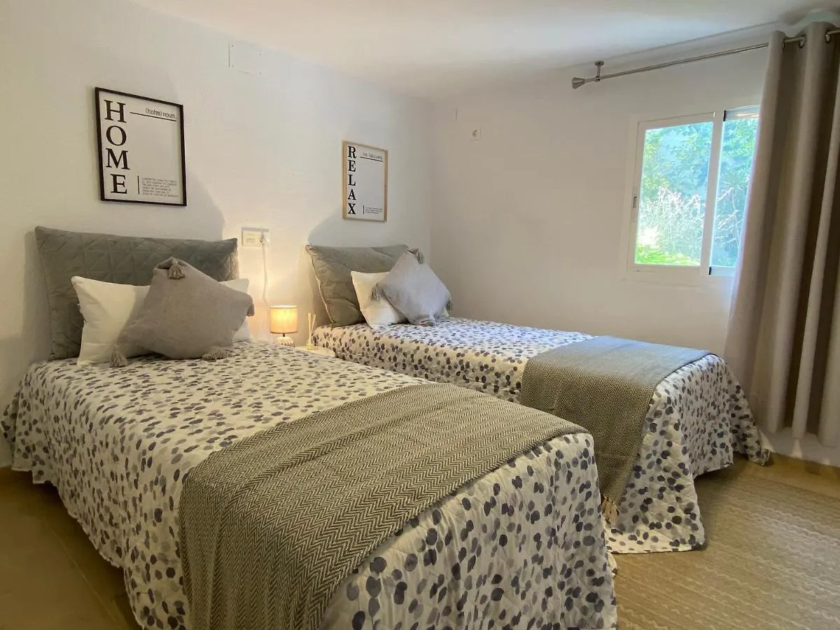 Private Pool & Garden - Walk To Beach & Marbella 0*,  Spanyolország
